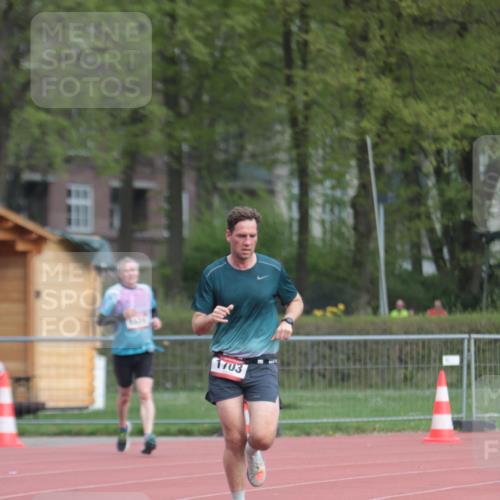 13.04.2025 - Hammer Lauf A. Gomolzig http://msf.ph/oto/7656813 13.04.2025 10:09:31 Ziel 1703, 1824 meine-sportfotos.de