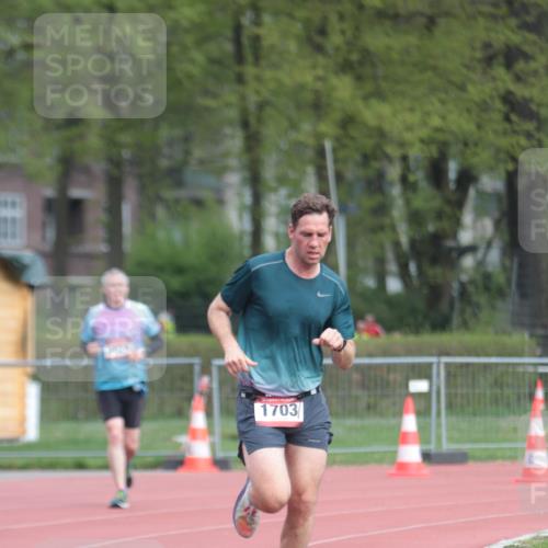 13.04.2025 - Hammer Lauf A. Gomolzig http://msf.ph/oto/7656815 13.04.2025 10:09:32 Ziel 1703, 1824 meine-sportfotos.de