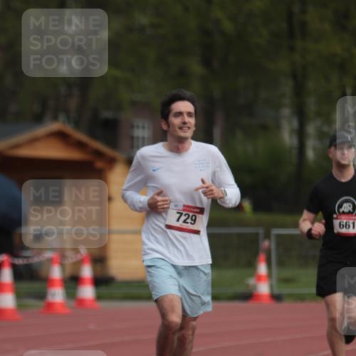 13.04.2025 - Hammer Lauf A. Gomolzig http://msf.ph/oto/7656858 13.04.2025 10:09:47 Ziel 611, 661, 729 meine-sportfotos.de