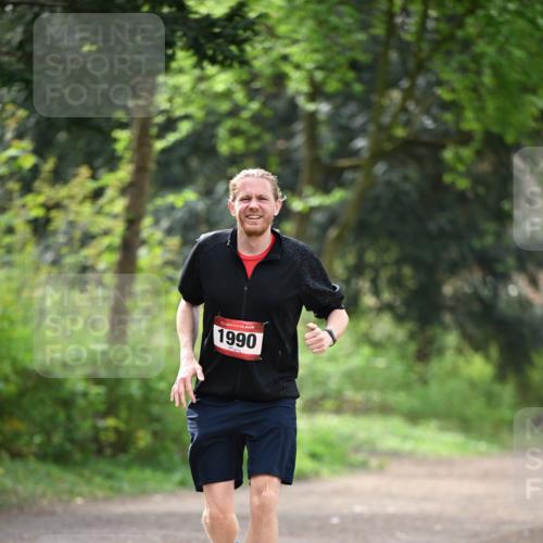 13.04.2025 - Hammer Lauf Dr. Thomas Lammeyer http://msf.ph/oto/7656893 13.04.2025 10:41:11 Laufen 1990 meine-sportfotos.de