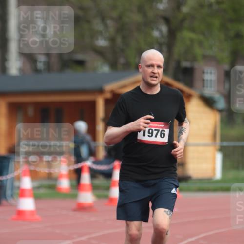 13.04.2025 - Hammer Lauf A. Gomolzig http://msf.ph/oto/7656903 13.04.2025 10:10:04 Ziel 1197, 1976 meine-sportfotos.de