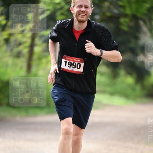 13.04.2025 - Hammer Lauf Dr. Thomas Lammeyer http://msf.ph/oto/7656918 13.04.2025 10:41:12 Laufen 15, 1990 meine-sportfotos.de
