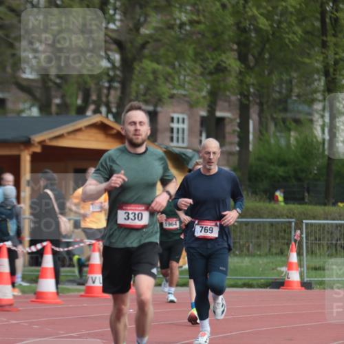13.04.2025 - Hammer Lauf A. Gomolzig http://msf.ph/oto/7656957 13.04.2025 10:10:30 Ziel 122, 330, 383, 769, 1229, 1728, 1964 meine-sportfotos.de