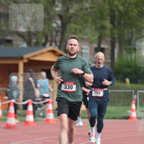 13.04.2025 - Hammer Lauf A. Gomolzig http://msf.ph/oto/7656960 13.04.2025 10:10:31 Ziel 122, 330, 383, 769, 1728, 1964 meine-sportfotos.de