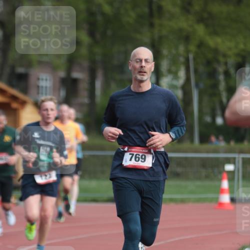 13.04.2025 - Hammer Lauf A. Gomolzig http://msf.ph/oto/7656968 13.04.2025 10:10:33 Ziel 122, 383, 769, 1728, 1907, 1964 meine-sportfotos.de