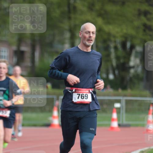 13.04.2025 - Hammer Lauf A. Gomolzig http://msf.ph/oto/7656970 13.04.2025 10:10:33 Ziel 122, 383, 769, 1728, 1907, 1964 meine-sportfotos.de