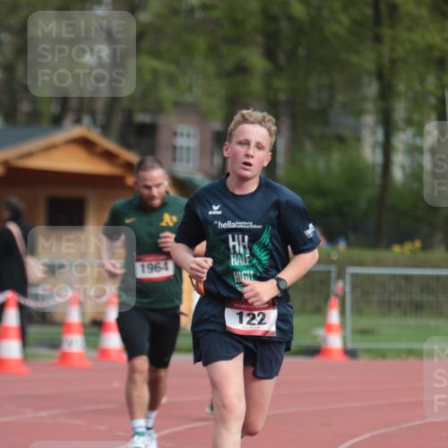 13.04.2025 - Hammer Lauf A. Gomolzig http://msf.ph/oto/7656976 13.04.2025 10:10:35 Ziel 122, 383, 769, 1728, 1907, 1964 meine-sportfotos.de
