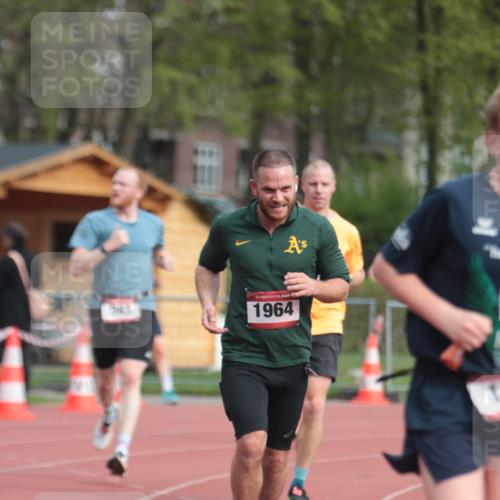 13.04.2025 - Hammer Lauf A. Gomolzig http://msf.ph/oto/7656981 13.04.2025 10:10:36 Ziel 122, 383, 765, 1728, 1907, 1964 meine-sportfotos.de