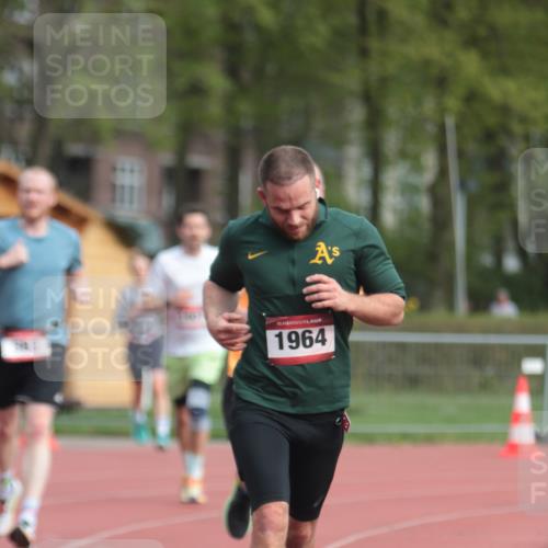 13.04.2025 - Hammer Lauf A. Gomolzig http://msf.ph/oto/7656985 13.04.2025 10:10:37 Ziel 122, 383, 765, 1728, 1907, 1964 meine-sportfotos.de
