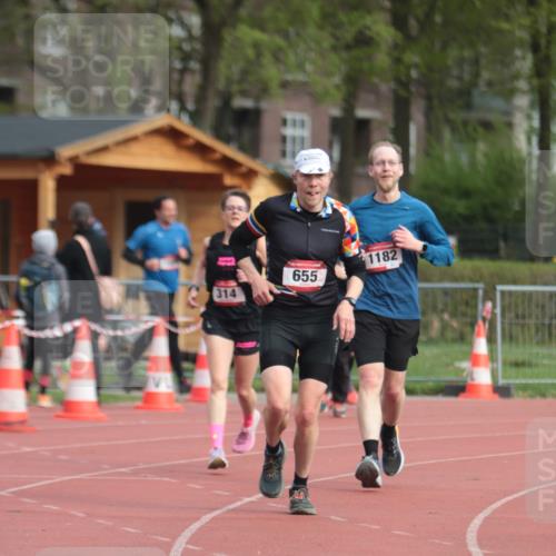 13.04.2025 - Hammer Lauf A. Gomolzig http://msf.ph/oto/7657035 13.04.2025 10:10:49 Ziel 314, 328, 655, 742, 1039, 1143, 1182, 1944 meine-sportfotos.de