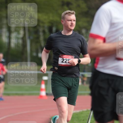 13.04.2025 - Hammer Lauf A. Gomolzig http://msf.ph/oto/7657105 13.04.2025 10:11:07 Ziel 627, 648, 792, 936, 1021, 1106, 1279, 1345, 1903 meine-sportfotos.de