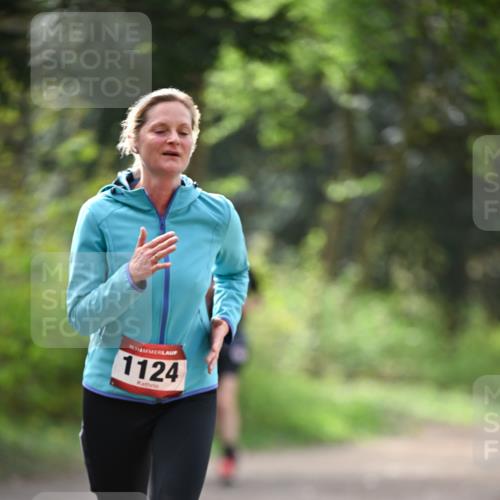 13.04.2025 - Hammer Lauf Dr. Thomas Lammeyer http://msf.ph/oto/7657115 13.04.2025 10:41:48 Laufen 15, 1124 meine-sportfotos.de