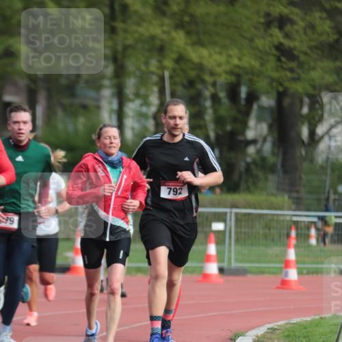 13.04.2025 - Hammer Lauf A. Gomolzig http://msf.ph/oto/7657121 13.04.2025 10:11:12 Ziel 430, 627, 648, 792, 824, 936, 1106, 1279, 1345, 1708, 1801, 1849, 1864, 1903 meine-sportfotos.de