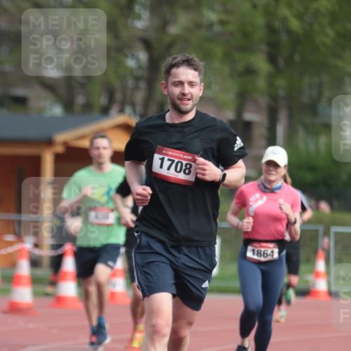 13.04.2025 - Hammer Lauf A. Gomolzig http://msf.ph/oto/7657137 13.04.2025 10:11:17 Ziel 430, 824, 936, 953, 1708, 1801, 1849, 1864 meine-sportfotos.de