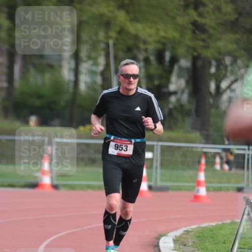 13.04.2025 - Hammer Lauf A. Gomolzig http://msf.ph/oto/7657155 13.04.2025 10:11:22 Ziel 953 meine-sportfotos.de