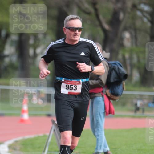 13.04.2025 - Hammer Lauf A. Gomolzig http://msf.ph/oto/7657161 13.04.2025 10:11:23 Ziel 953 meine-sportfotos.de