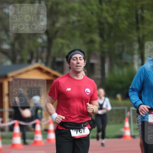 13.04.2025 - Hammer Lauf A. Gomolzig http://msf.ph/oto/7657171 13.04.2025 10:11:38 Ziel 175, 238, 249, 450, 577, 741, 767, 956, 1097 meine-sportfotos.de