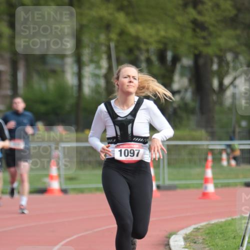 13.04.2025 - Hammer Lauf A. Gomolzig http://msf.ph/oto/7657194 13.04.2025 10:11:44 Ziel 131, 162, 249, 450, 520, 956, 1096, 1097, 1841 meine-sportfotos.de