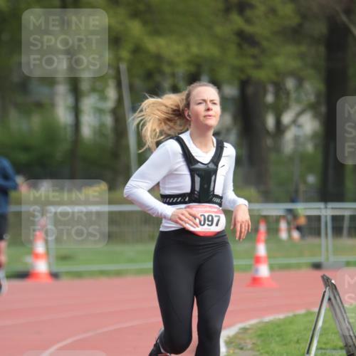 13.04.2025 - Hammer Lauf A. Gomolzig http://msf.ph/oto/7657199 13.04.2025 10:11:44 Ziel 131, 162, 249, 450, 520, 956, 1096, 1097, 1841 meine-sportfotos.de