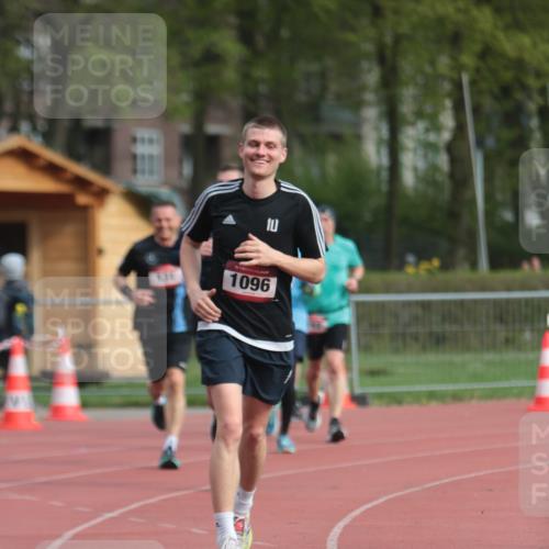 13.04.2025 - Hammer Lauf A. Gomolzig http://msf.ph/oto/7657205 13.04.2025 10:11:46 Ziel 131, 162, 286, 520, 1096, 1097, 1795, 1841 meine-sportfotos.de