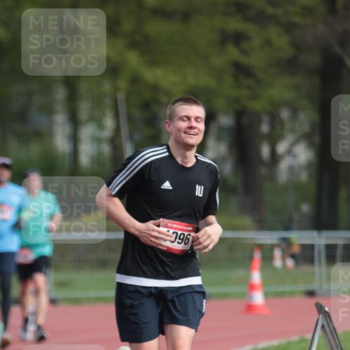 13.04.2025 - Hammer Lauf A. Gomolzig http://msf.ph/oto/7657212 13.04.2025 10:11:48 Ziel 131, 162, 286, 520, 1096, 1795, 1841 meine-sportfotos.de