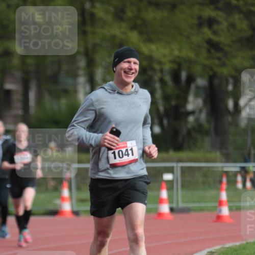 13.04.2025 - Hammer Lauf A. Gomolzig http://msf.ph/oto/7657241 13.04.2025 10:12:01 Ziel 207, 1041, 1204, 1904 meine-sportfotos.de