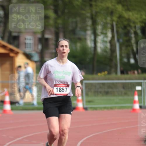 13.04.2025 - Hammer Lauf A. Gomolzig http://msf.ph/oto/7657309 13.04.2025 10:12:24 Ziel 1351, 1857 meine-sportfotos.de