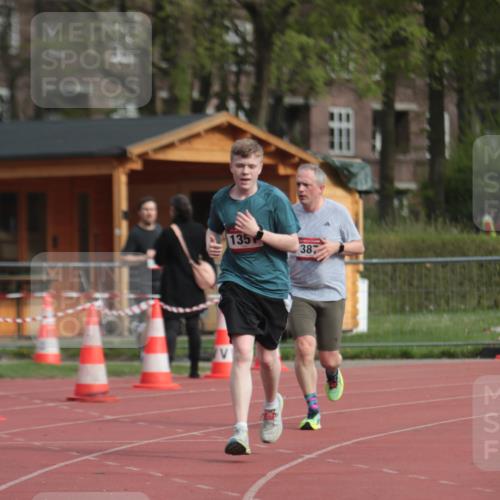 13.04.2025 - Hammer Lauf A. Gomolzig http://msf.ph/oto/7657328 13.04.2025 10:12:31 Ziel 260, 387, 1134, 1351, 1769 meine-sportfotos.de