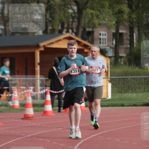 13.04.2025 - Hammer Lauf A. Gomolzig http://msf.ph/oto/7657330 13.04.2025 10:12:31 Ziel 260, 387, 1134, 1351, 1769 meine-sportfotos.de