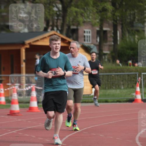 13.04.2025 - Hammer Lauf A. Gomolzig http://msf.ph/oto/7657334 13.04.2025 10:12:32 Ziel 260, 387, 1134, 1351, 1769 meine-sportfotos.de