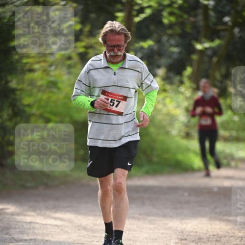 13.04.2025 - Hammer Lauf Dr. Thomas Lammeyer http://msf.ph/oto/7657336 13.04.2025 10:42:26 Laufen 15, 57 meine-sportfotos.de