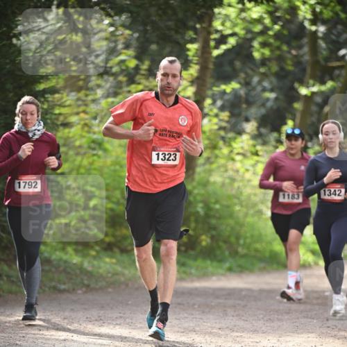 13.04.2025 - Hammer Lauf Dr. Thomas Lammeyer http://msf.ph/oto/7657363 13.04.2025 10:42:31 Laufen 1792, 15, 1323, 1342, 1183 meine-sportfotos.de