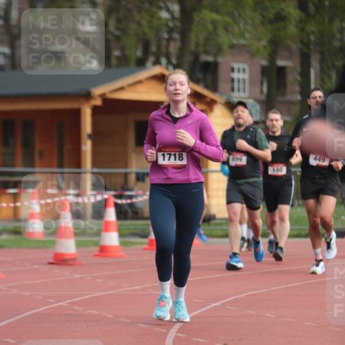 13.04.2025 - Hammer Lauf A. Gomolzig http://msf.ph/oto/7657390 13.04.2025 10:12:51 Ziel 180, 192, 210, 449, 699, 839, 1718, 1794 meine-sportfotos.de