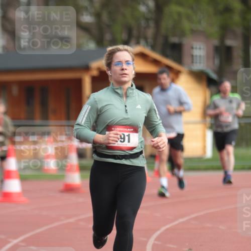 13.04.2025 - Hammer Lauf A. Gomolzig http://msf.ph/oto/7657449 13.04.2025 10:13:16 Ziel 491, 575, 1061, 1105 meine-sportfotos.de
