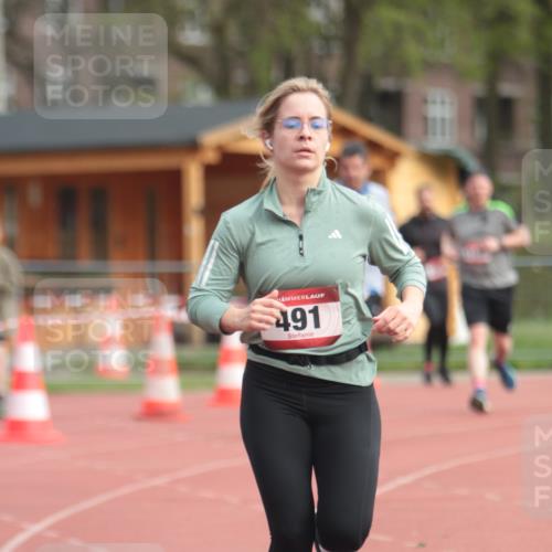 13.04.2025 - Hammer Lauf A. Gomolzig http://msf.ph/oto/7657450 13.04.2025 10:13:17 Ziel 491, 575, 1061, 1105 meine-sportfotos.de