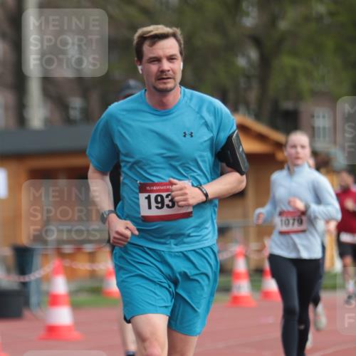 13.04.2025 - Hammer Lauf A. Gomolzig http://msf.ph/oto/7657462 13.04.2025 10:13:32 Ziel 284, 438, 1079, 1189, 1799, 1938 meine-sportfotos.de