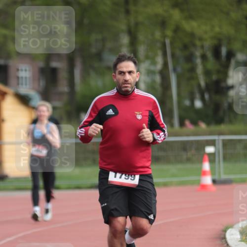13.04.2025 - Hammer Lauf A. Gomolzig http://msf.ph/oto/7657472 13.04.2025 10:13:38 Ziel 499, 926, 1799 meine-sportfotos.de