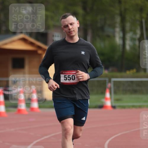 13.04.2025 - Hammer Lauf A. Gomolzig http://msf.ph/oto/7657505 13.04.2025 10:13:49 Ziel 261, 550 meine-sportfotos.de