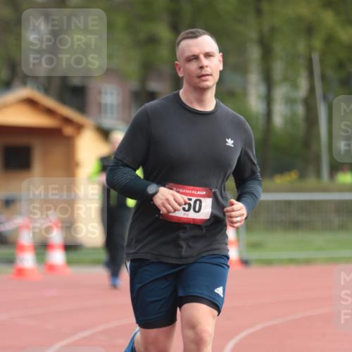 13.04.2025 - Hammer Lauf A. Gomolzig http://msf.ph/oto/7657507 13.04.2025 10:13:49 Ziel 261, 550 meine-sportfotos.de