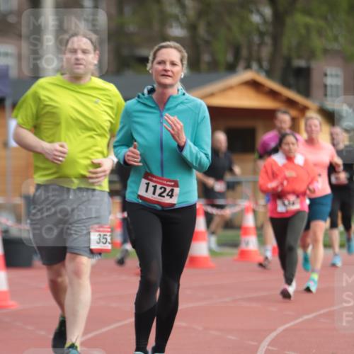 13.04.2025 - Hammer Lauf A. Gomolzig http://msf.ph/oto/7657527 13.04.2025 10:14:00 Ziel 212, 353, 544, 600, 965, 994, 1019, 1124, 1924 meine-sportfotos.de