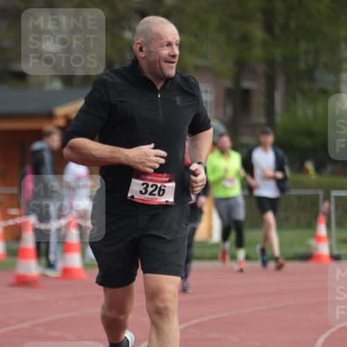 13.04.2025 - Hammer Lauf A. Gomolzig http://msf.ph/oto/7657554 13.04.2025 10:14:11 Ziel 326, 410, 1588, 1968 meine-sportfotos.de