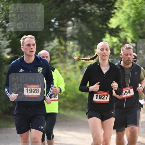 13.04.2025 - Hammer Lauf Dr. Thomas Lammeyer http://msf.ph/oto/7657614 13.04.2025 10:43:13 Laufen 15, 1928, 695, 15, 1927, 694 meine-sportfotos.de