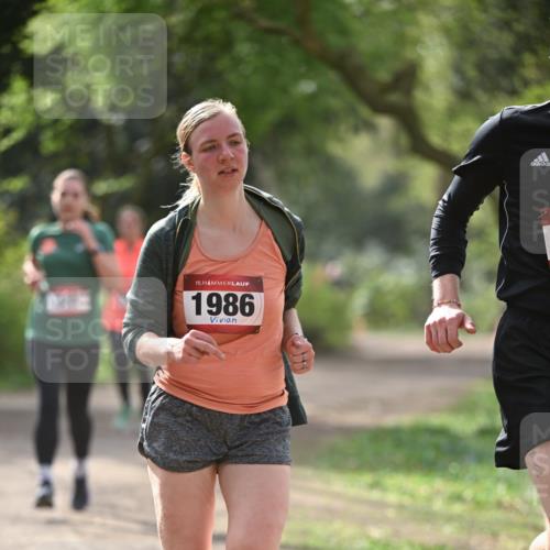 13.04.2025 - Hammer Lauf Dr. Thomas Lammeyer http://msf.ph/oto/7657643 13.04.2025 10:43:21 Laufen 15, 1986 meine-sportfotos.de