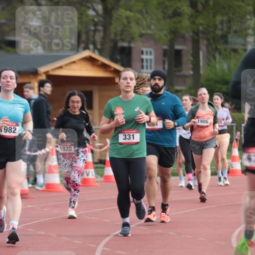 13.04.2025 - Hammer Lauf A. Gomolzig http://msf.ph/oto/7657682 13.04.2025 10:14:50 Ziel 291, 331, 525, 526, 676, 694, 906, 962, 981, 1920, 1982, 1986, 1990 meine-sportfotos.de