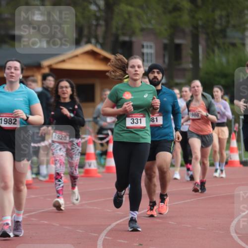 13.04.2025 - Hammer Lauf A. Gomolzig http://msf.ph/oto/7657684 13.04.2025 10:14:50 Ziel 291, 331, 525, 526, 676, 694, 906, 962, 981, 1920, 1982, 1986, 1990 meine-sportfotos.de