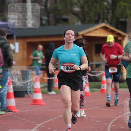 13.04.2025 - Hammer Lauf A. Gomolzig http://msf.ph/oto/7657686 13.04.2025 10:14:51 Ziel 291, 331, 525, 526, 676, 906, 962, 981, 1920, 1982, 1986, 1990 meine-sportfotos.de