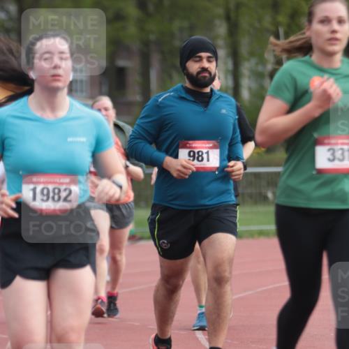 13.04.2025 - Hammer Lauf A. Gomolzig http://msf.ph/oto/7657693 13.04.2025 10:14:53 Ziel 254, 291, 331, 525, 526, 906, 962, 981, 1920, 1982, 1986, 1990 meine-sportfotos.de