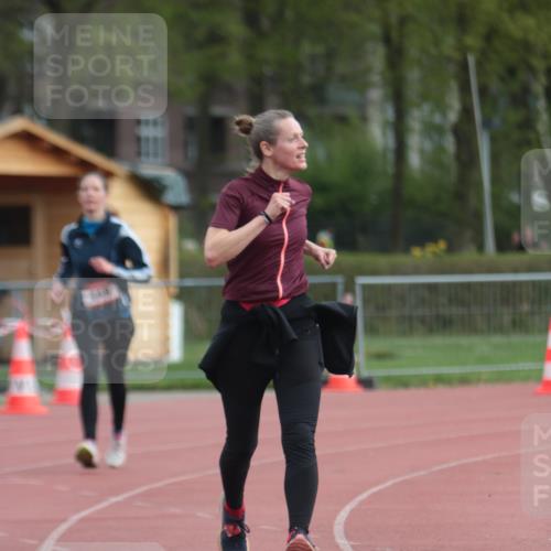 13.04.2025 - Hammer Lauf A. Gomolzig http://msf.ph/oto/7657778 13.04.2025 10:15:26 Ziel 149, 1147 meine-sportfotos.de