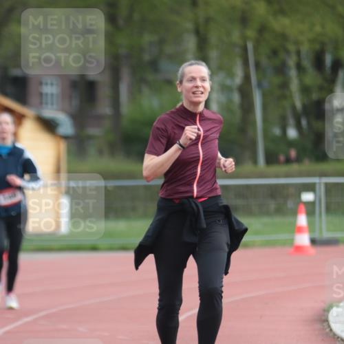 13.04.2025 - Hammer Lauf A. Gomolzig http://msf.ph/oto/7657781 13.04.2025 10:15:27 Ziel 149, 1147 meine-sportfotos.de