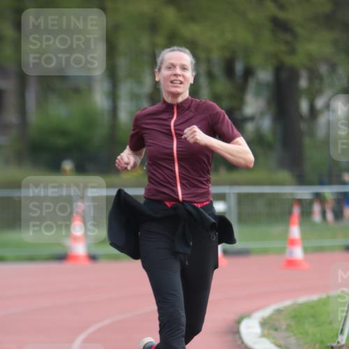 13.04.2025 - Hammer Lauf A. Gomolzig http://msf.ph/oto/7657783 13.04.2025 10:15:27 Ziel 149, 1147 meine-sportfotos.de